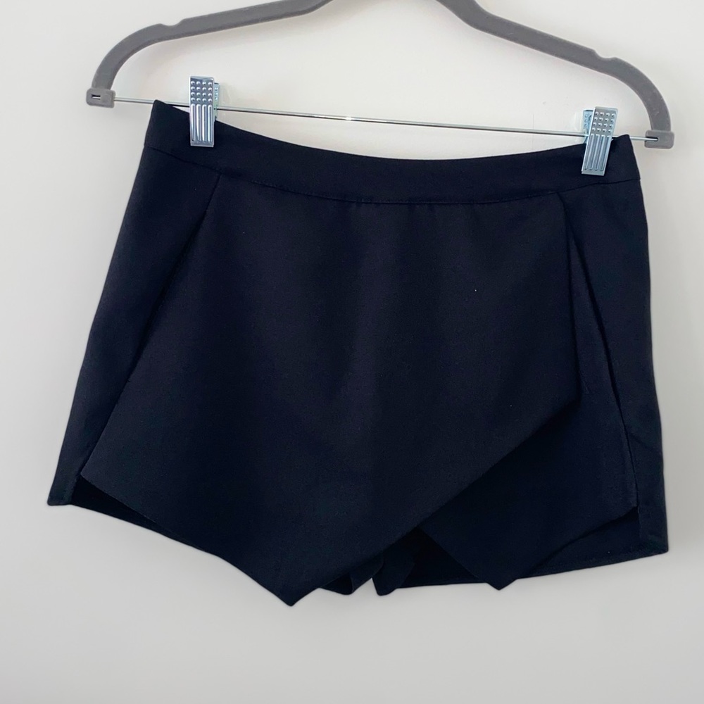 Misguided Black Skort, Size 4